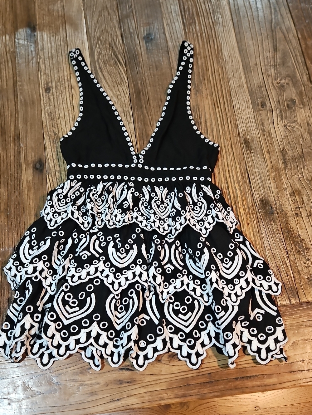 Lovers + Friends Clark Embroidered Tiered Mini Dress Black White Size XS